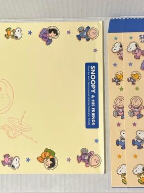 Vintage Snoopy Stationary Set Peanuts United Feature Syndicate, Inc. All Purpose